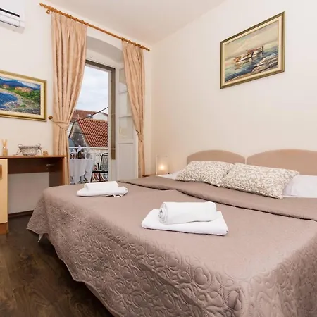 Vila Liza Bed & Breakfast *