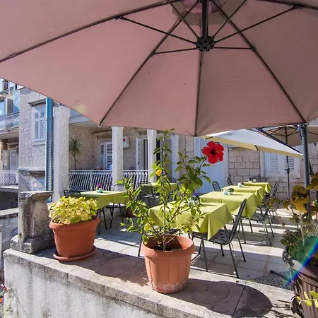 Vila Liza Bed & Breakfast