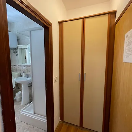 Bed & Breakfast Vila Liza *