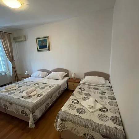 Vila Liza Bed & Breakfast